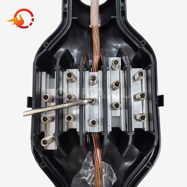 Straight-Through Cable Joints With Connectors