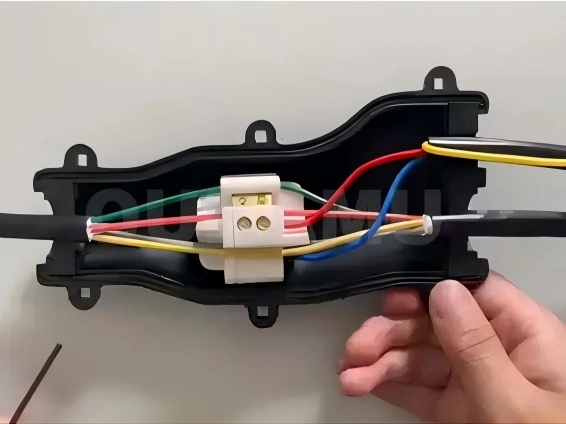 cable resin joint